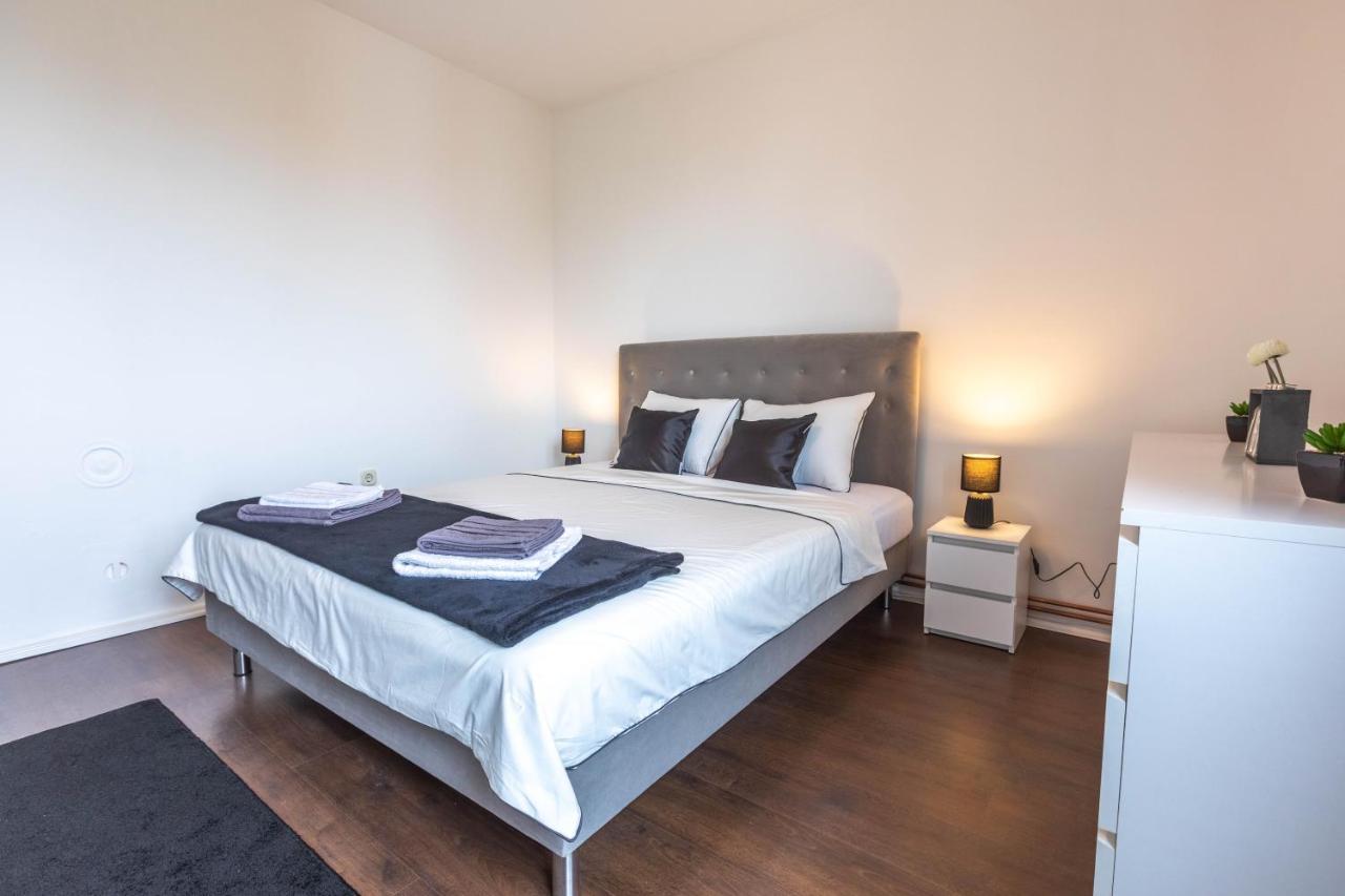 אוסילק Cosy Apartment Hugo מראה חיצוני תמונה