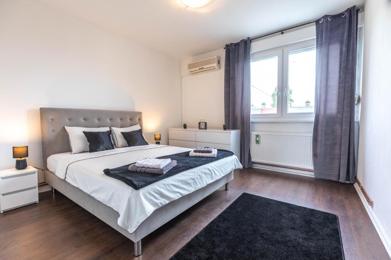 אוסילק Cosy Apartment Hugo מראה חיצוני תמונה