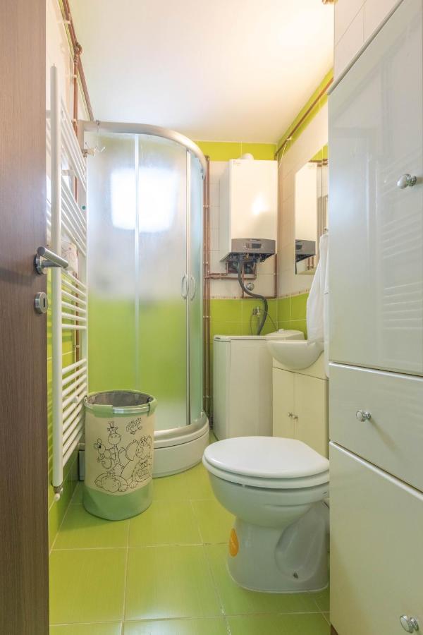 אוסילק Cosy Apartment Hugo מראה חיצוני תמונה
